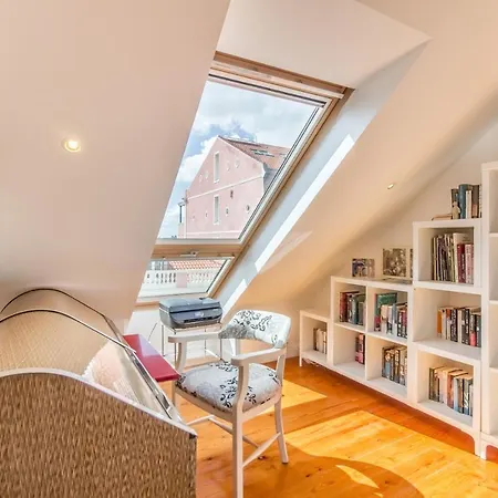 Santos Art Duplex 아파트